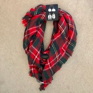 LuLu NYC Plaid Blanket Scarf